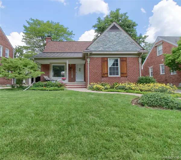 1910 Bonnieview, Royal Oak, MI 48073