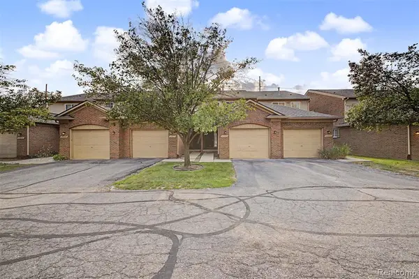 9025 Newport, Livonia, MI 48150