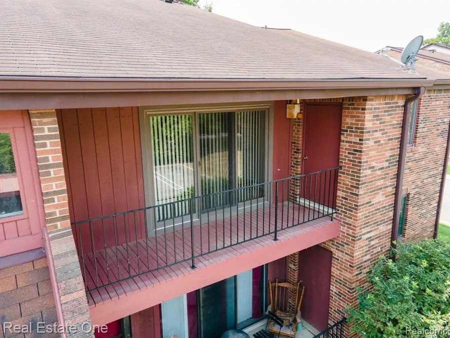 23788 Village House #8B, Southfield, MI 48033 - #3