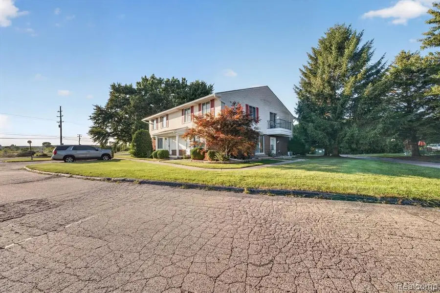 51116 S Foster, New Baltimore, MI 48047 - #2