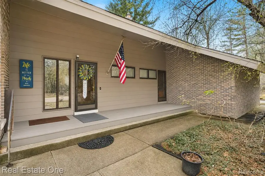 32674 Bingham, Bingham Farms, MI 48025 - #2