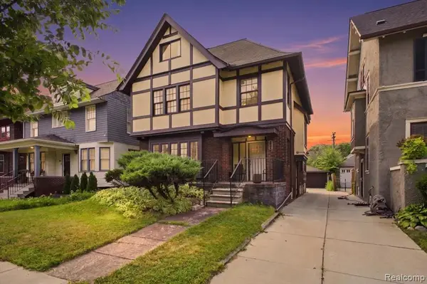 899 Edison, Detroit, MI 48202