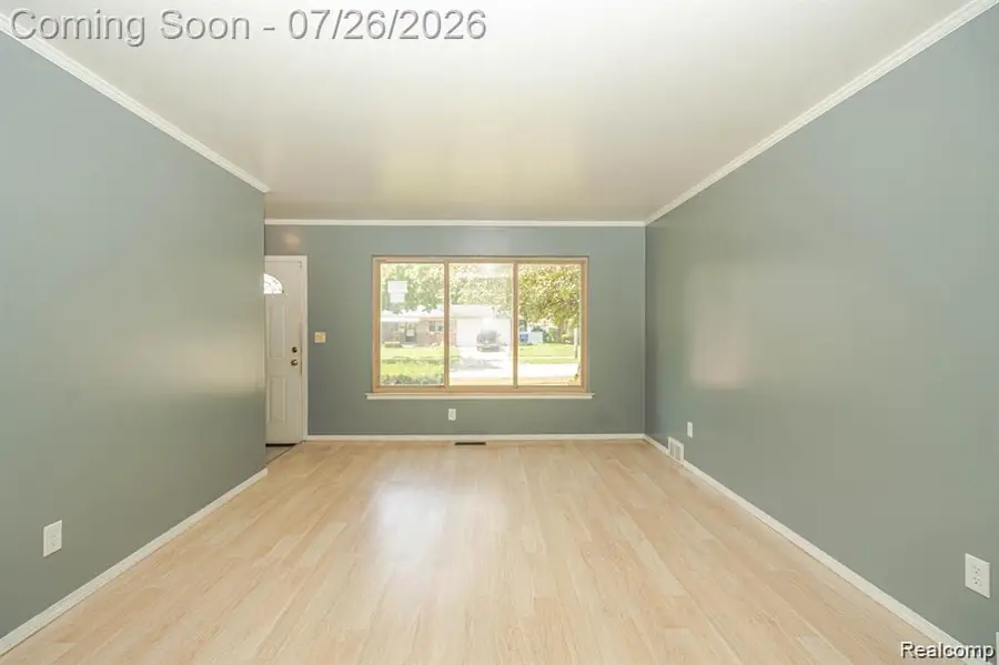 25568 Thomas, Warren, MI 48091 - #2