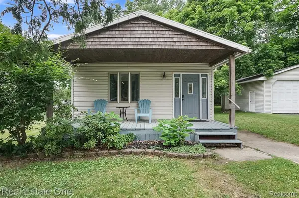 187 Clairemont Clairemont, Lake Orion, MI 48362