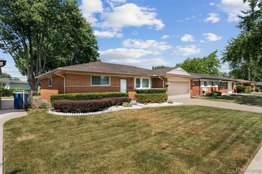 31717 Tecla, Warren, MI 48088 - #3