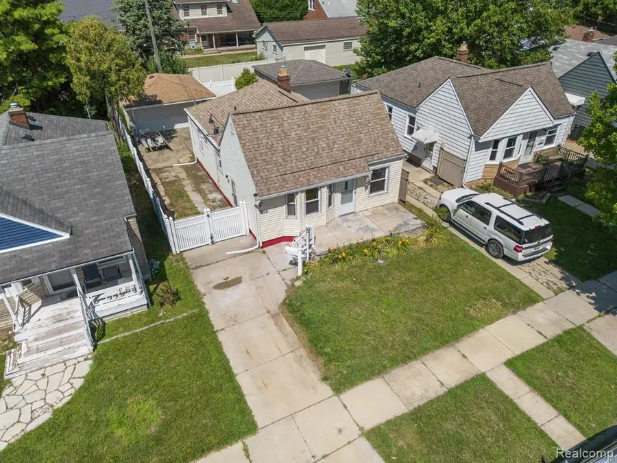 2104 Electric, Wyandotte, MI 48192 - #3