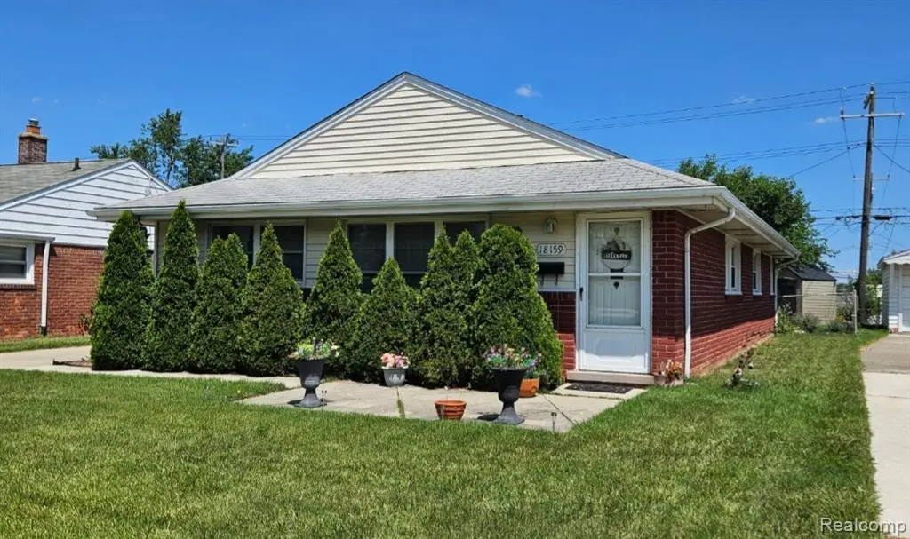 18159 Matthews, Riverview, MI 48193 - #1