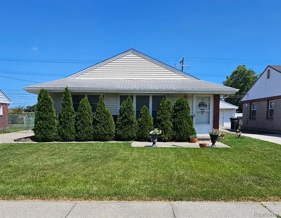 18159 Matthews, Riverview, MI 48193 - #2