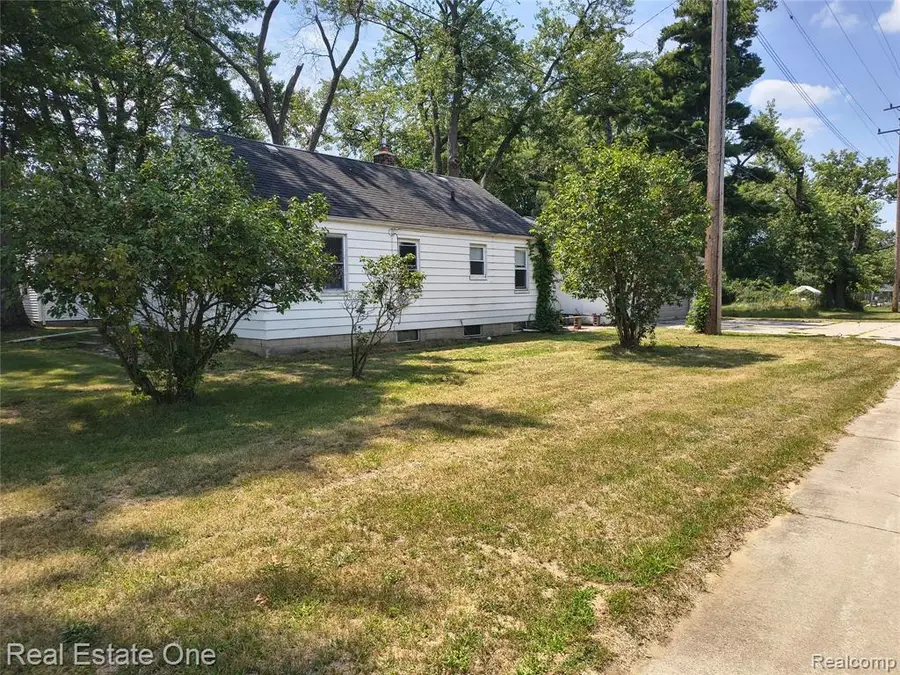 23257 Lahser, Southfield, MI 48033 - #3