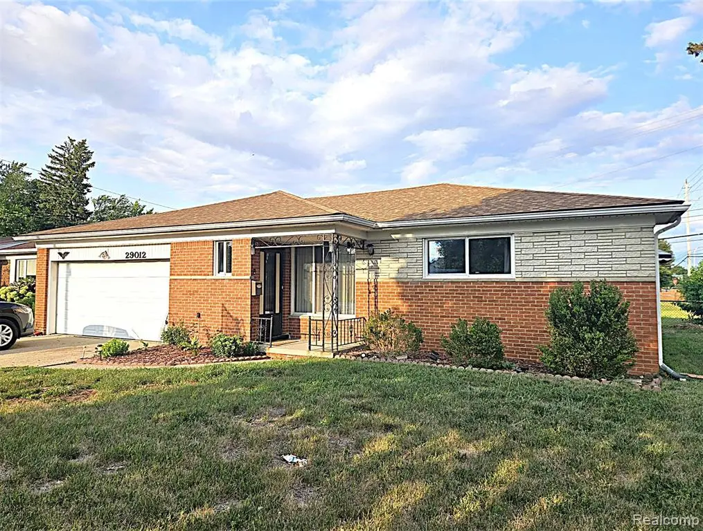 29012 James, Warren, MI 48092 - #1
