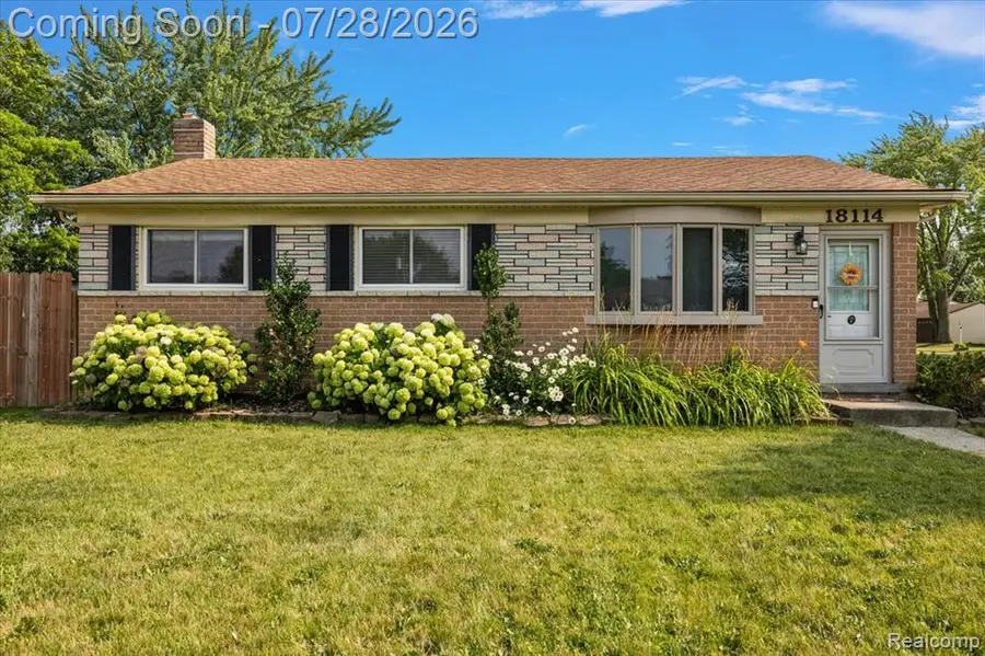 18114 Whitmore, Clinton Township, MI 48035 - #2