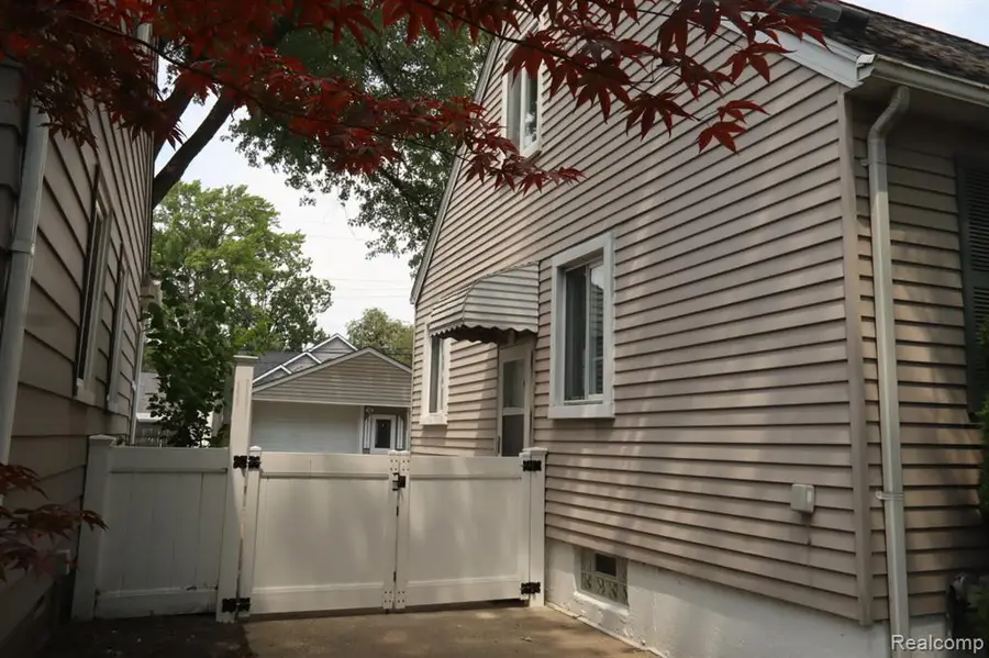 1821 Ardmore, Ferndale, MI 48220 - #2