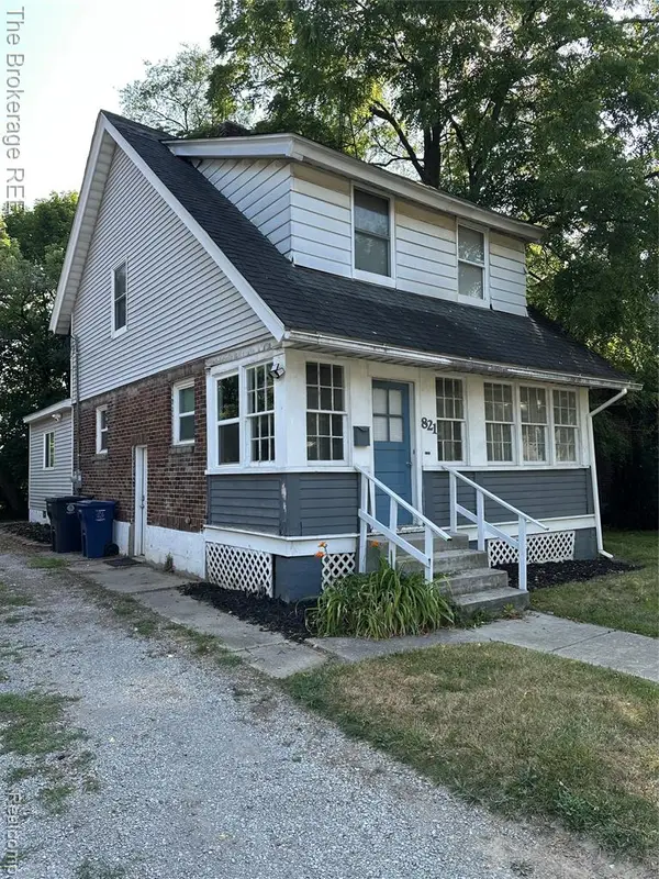 821 N Chevrolet, Flint, MI 48504