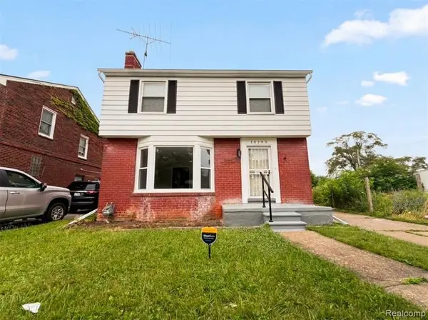 15293 Mapleridge, Detroit, MI 48205