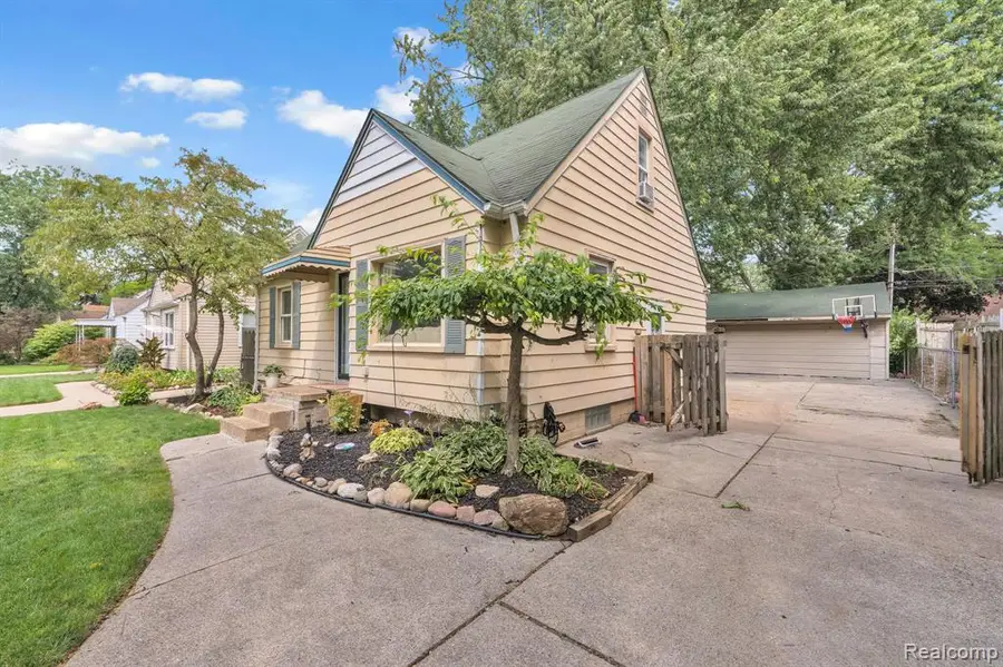3535 Westpoint, Dearborn, MI 48124 - #2