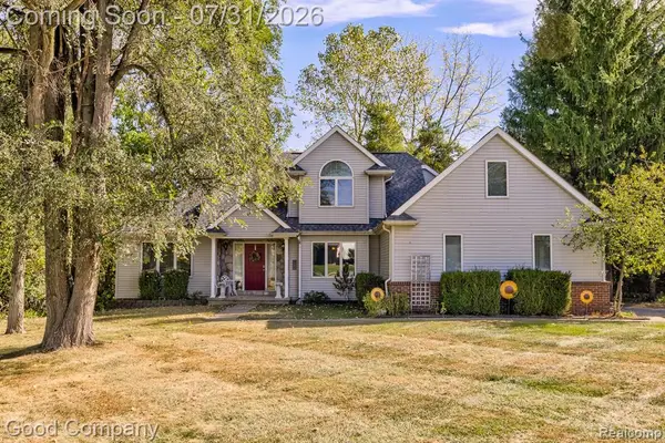575 Lakes Edge, Oxford, MI 48371