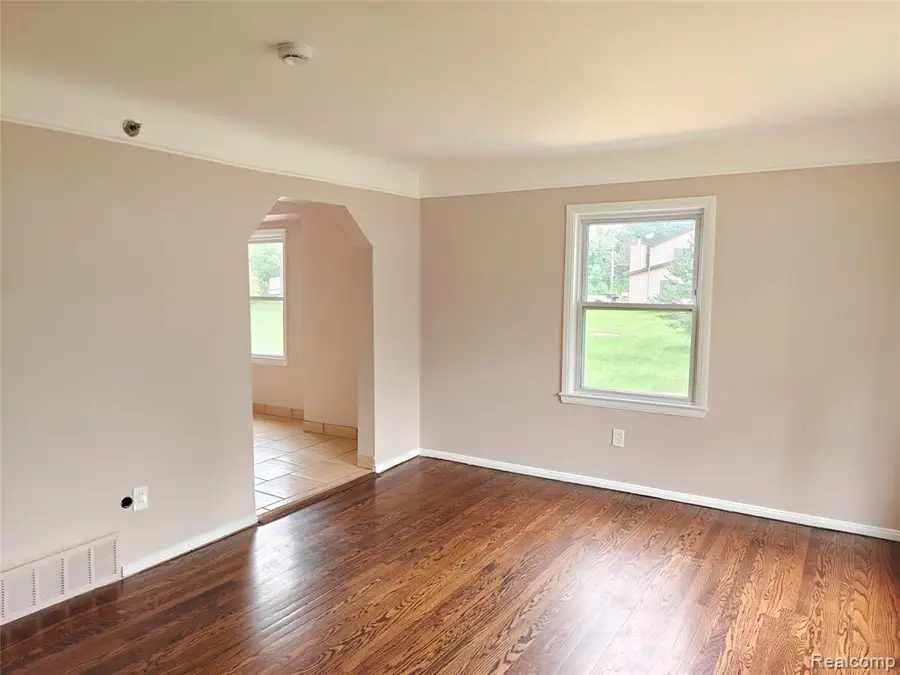 6270 Hunt, Romulus, MI 48174 - #2