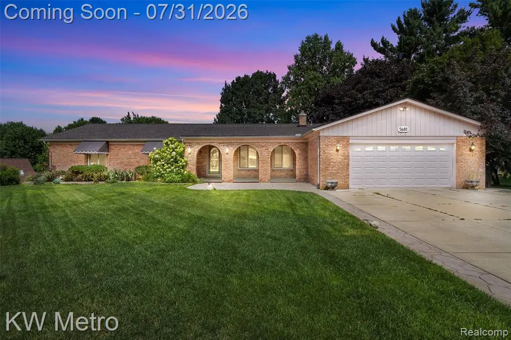 56811 Foxcroft, Utica, MI 48316 - #1