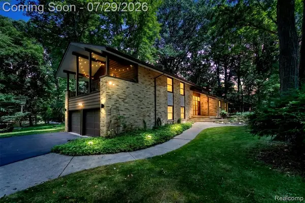 7388 Lindenmere, Bloomfield Hills, MI 48301