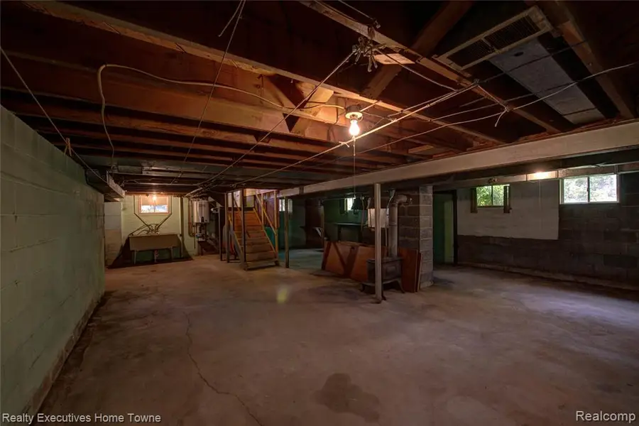 703 N 9th, Saint Clair, MI 48079 - #2
