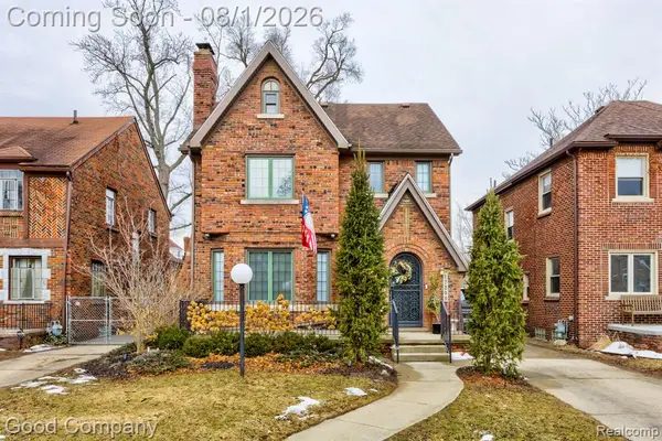 17205 Santa Barbara, Detroit, MI 48221