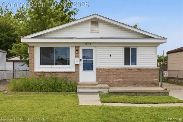 20190 Vermander, Clinton Township, MI 48035