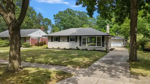 27626 Lexington, Southfield, MI 48076