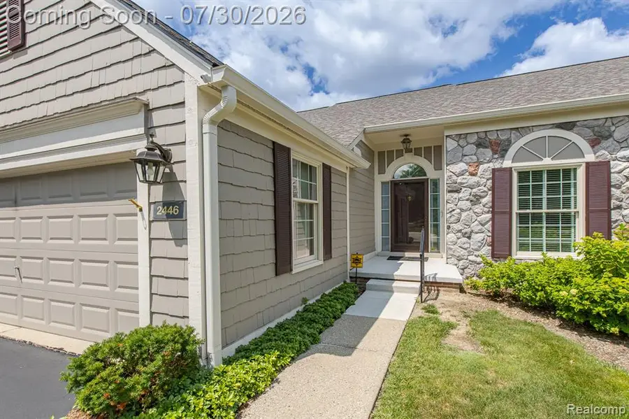 2446 Inglehill Pointe, Bloomfield Hills, MI 48304 - #3