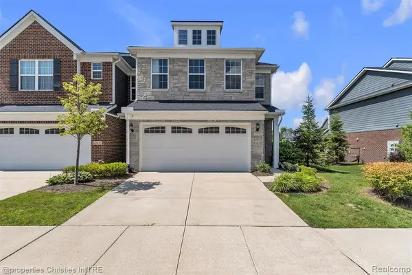 43626 Chancellor, Novi, MI 48375