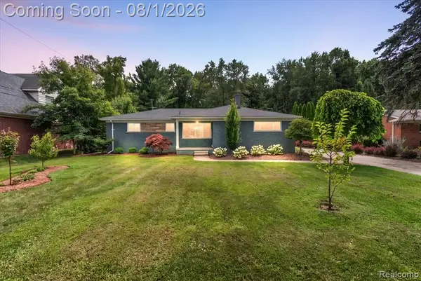 660 Sylvanwood, Troy, MI 48085