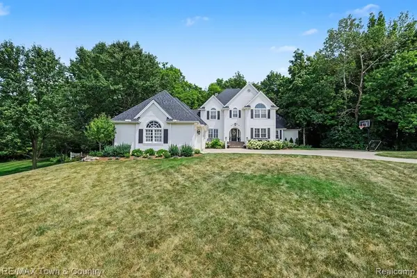 3246 Fieldstone, Flushing, MI 48433