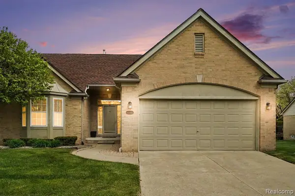 17171 Stone #73, Clinton Township, MI 48038