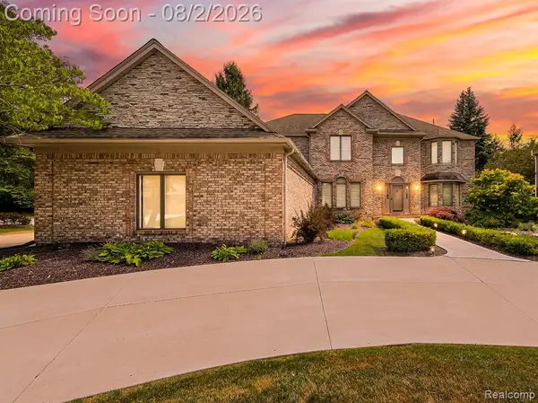 1021 Olympia, Rochester Hills, MI 48306