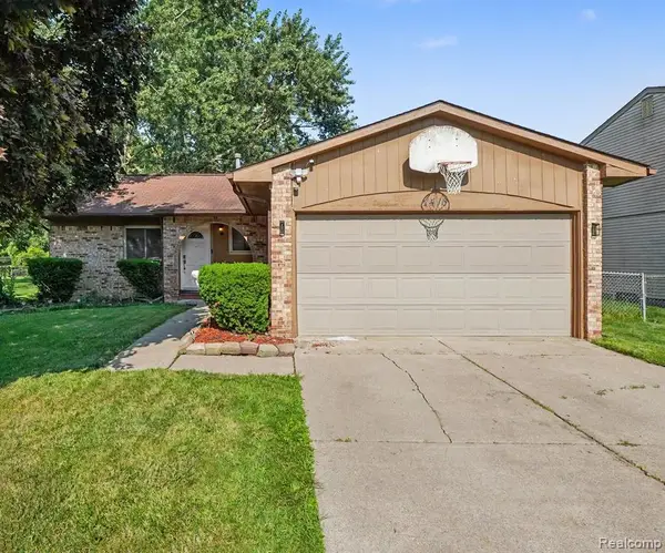 1418 Oakview, Canton, MI 48187