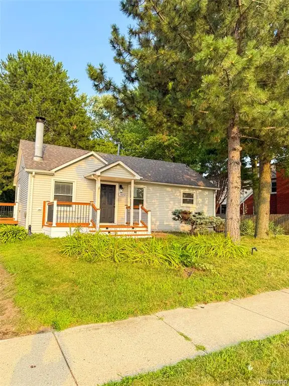 30052 Schoenherr, Warren, MI 48088 - #2