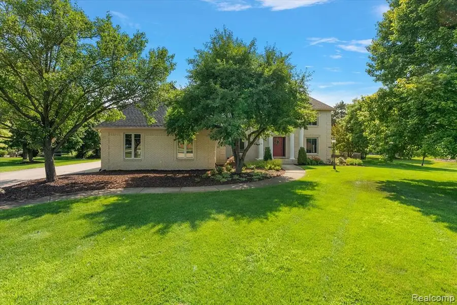 4190 Carbary, Rochester, MI 48306 - #2