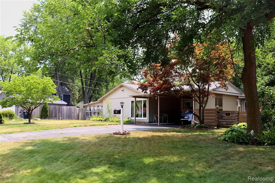 714 Country Club, Flint, MI 48507 - #2