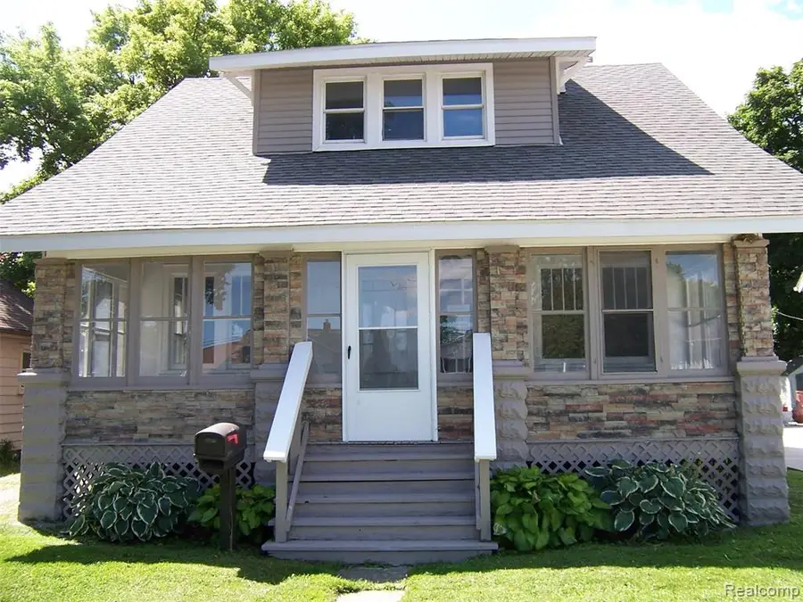 1518 Carleton, Port Huron, MI 48060 - #2