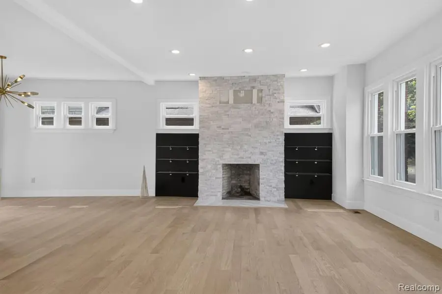 446 King, Detroit, MI 48202 - #3