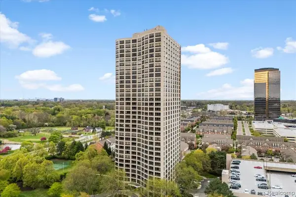 5000 Town #3303-3304, Southfield, MI 48075