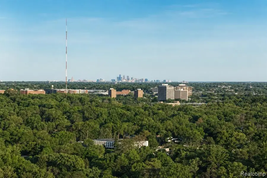 5000 Town #3303-3304, Southfield, MI 48075 - #2