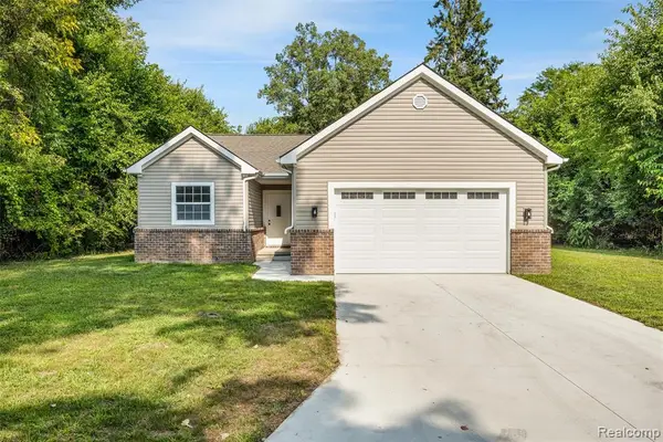 21806 Waldron, Farmington, MI 48336