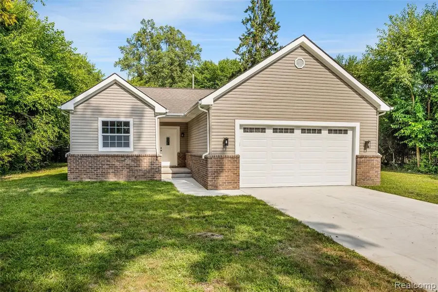 21806 Waldron, Farmington, MI 48336 - #2