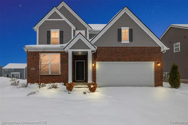 2436 Parkshore, Commerce Twp, MI 48382