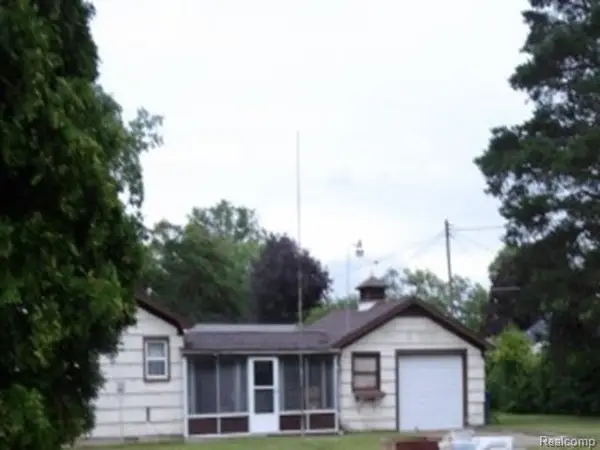 3300 Cherry, Saginaw, MI 48601