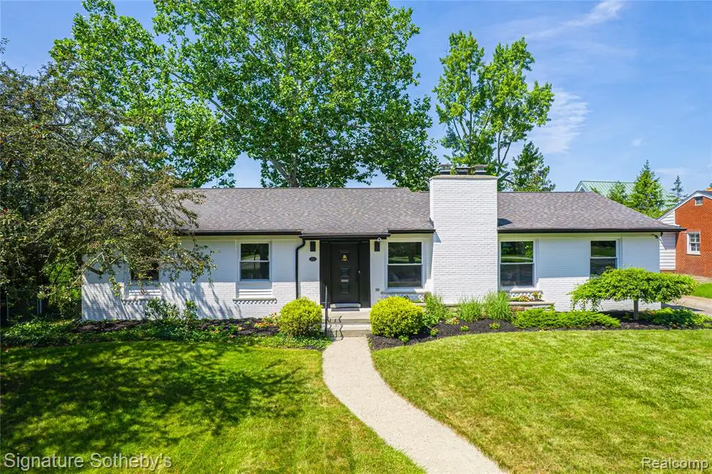 154 S Cranbrook Cross, Bloomfield Hills, MI 48301 - #1