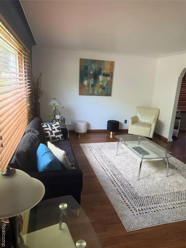 434 Moross, Grosse Pointe, MI 48236