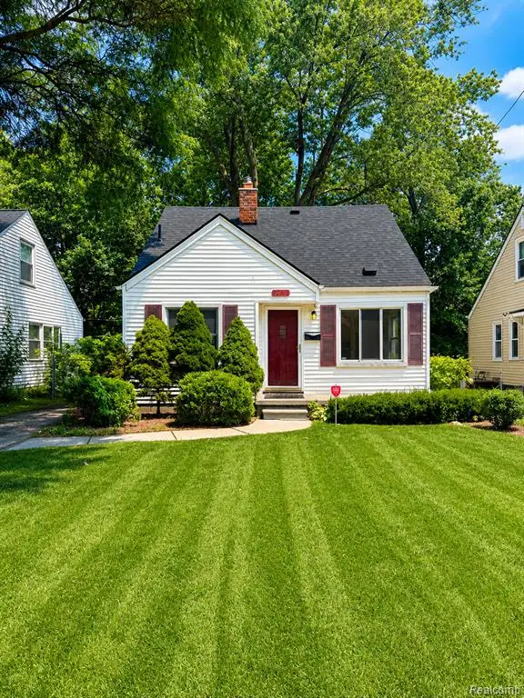 24264 Cloverlawn, Oak Park, MI 48237