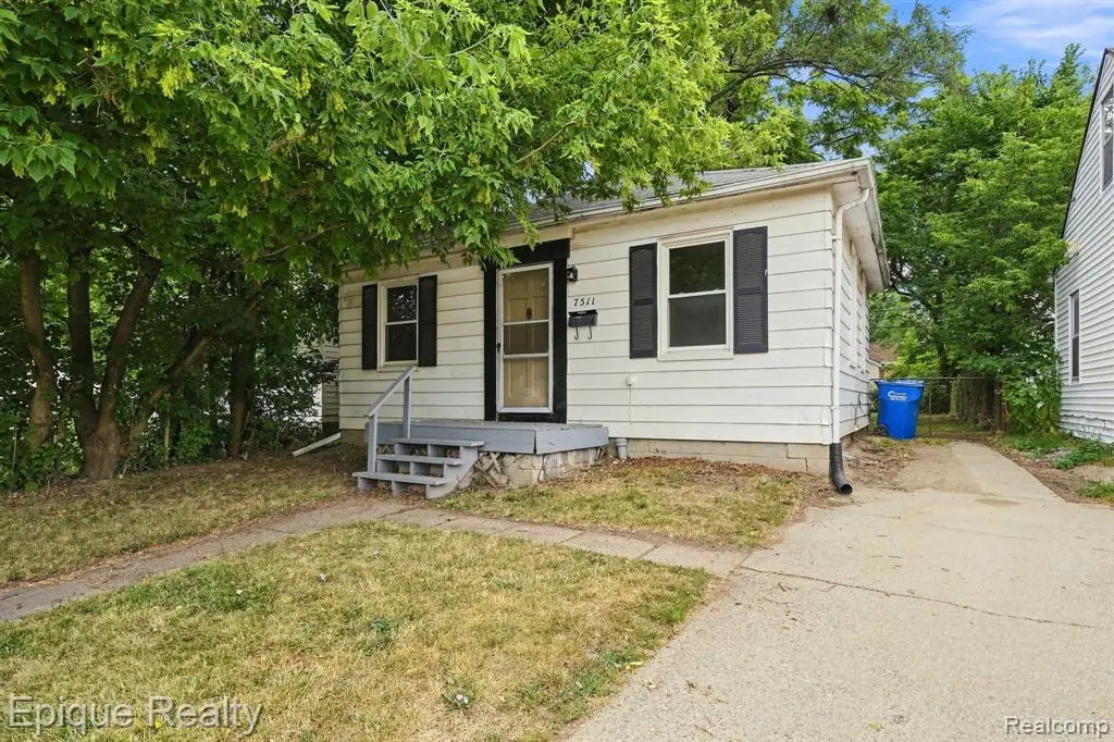 7511 Meadow, Warren, MI 48091 - #1