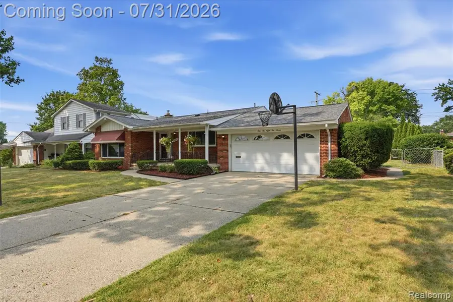 16827 Surrey, Livonia, MI 48154 - #3